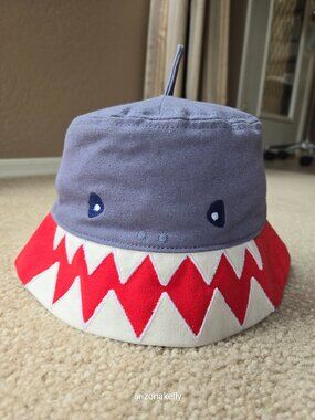 NWT Mini Boden Shark Hat Cotton Kids MED Child Youth